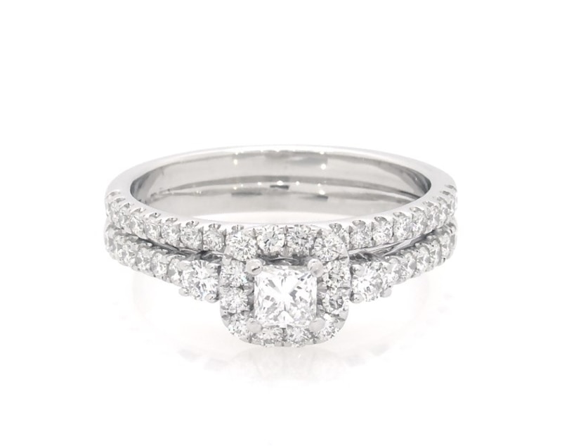 Main Image 1 of Previously Owned THE LEO Diamond Princess-Cut Halo Bridal Set 1 ct tw 14K White Gold Size 6.75