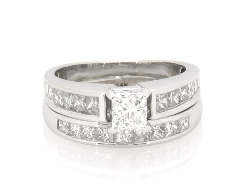 Main Image 1 of Previously Owned Princess-Cut Diamond Bridal Set 1-5/8 ct tw 14K White Gold Size 5.75