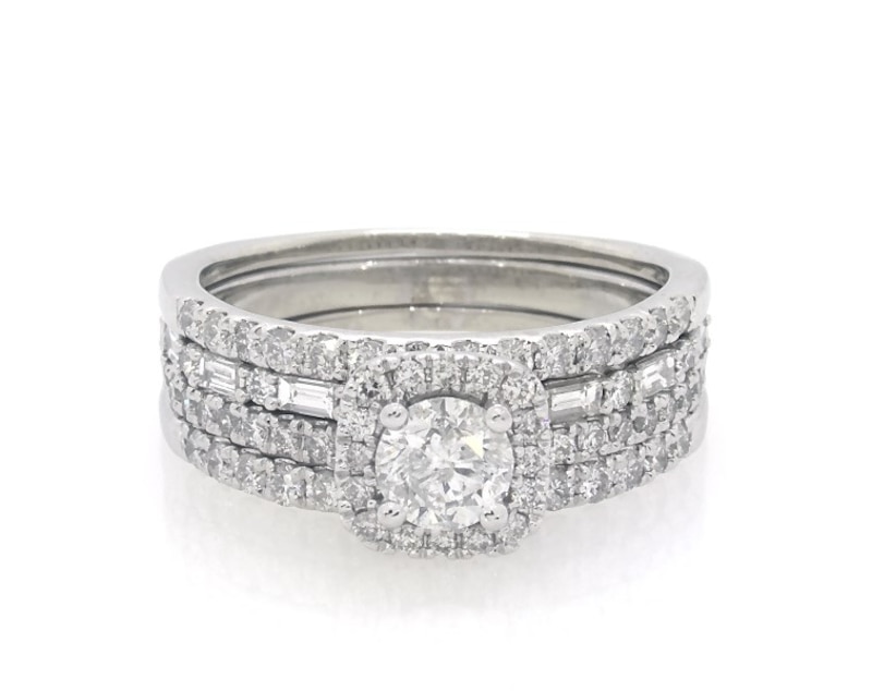 Main Image 1 of Previously Owned Round-Cut Diamond Halo Bridal Set 1-3/8 ct tw 14K White Gold Size 7.5
