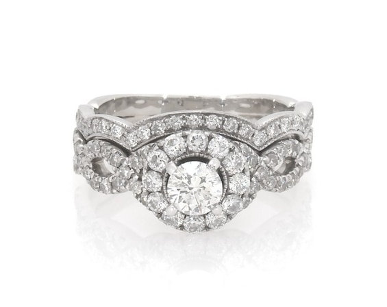 Previously Owned Neil Lane Round-Cut Diamond Halo Bridal Set 1-1/5 ct tw 14K White Gold Size 5