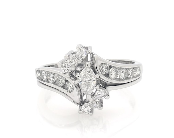 Previously Owned Marquise & Round-Cut Diamond Bridal Set 7/8 ct tw 14K White Gold Size