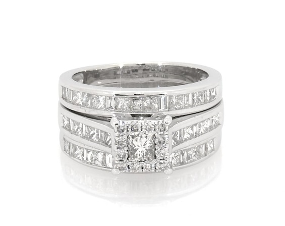 Previously Owned Princess-Cut Diamond Halo Bridal Set 1-1/6 ct tw 14K White Gold Size 4.5