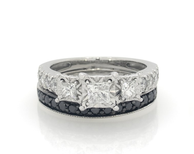 Main Image 1 of Previously Owned Princess-Cut Three-Stone Black & White Diamond Bridal Set 1-1/5 ct tw 10K & 14K White Gold Size 5.25