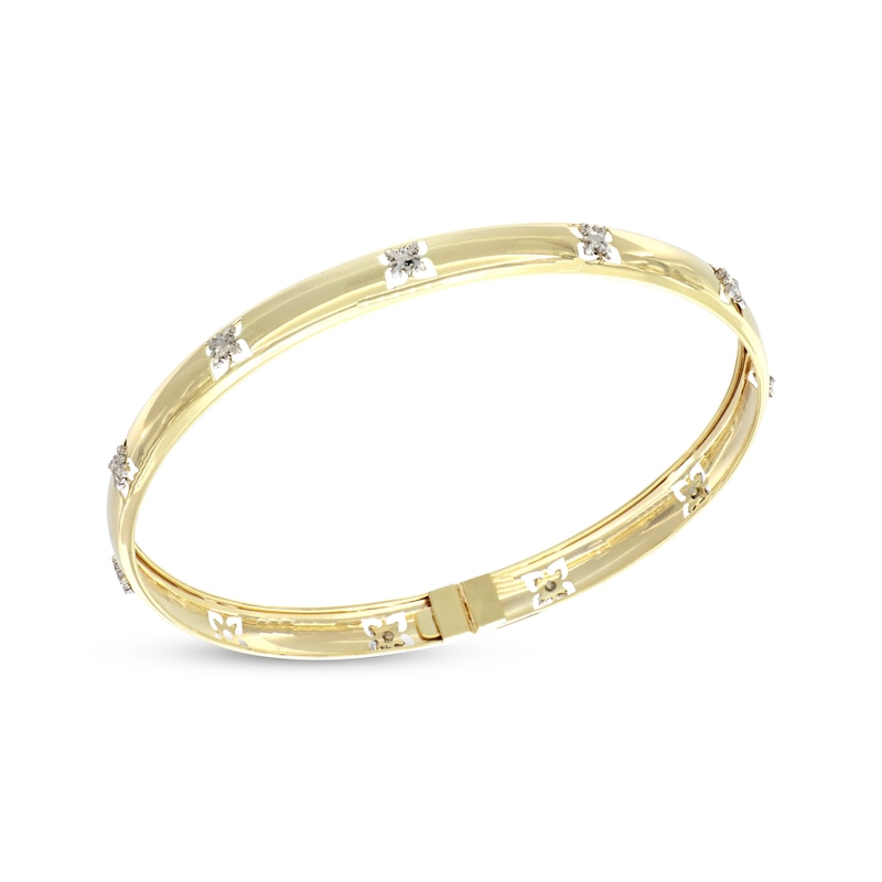 Main Image 2 of Italian Brilliance Diamond-Cut Clover Cutout Bangle 14K Yellow Gold 7.5"