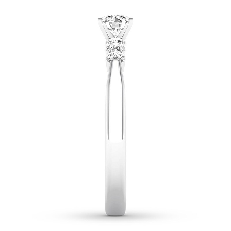 Diamond Engagement Ring 5/8 ct tw Round-cut 14K White Gold