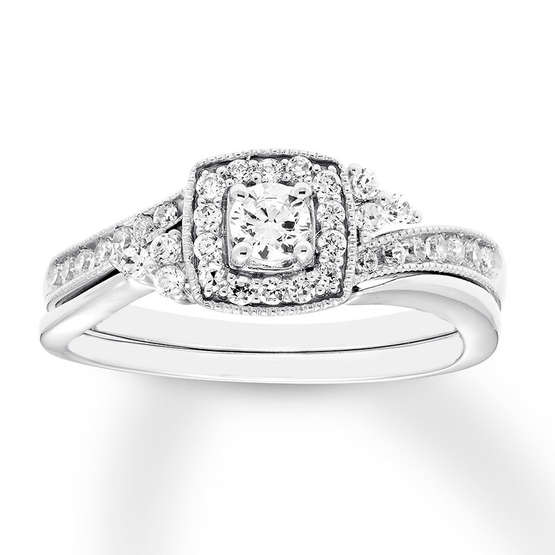 Diamond Engagement Ring 3/8 ct tw Round-cut 14K White Gold