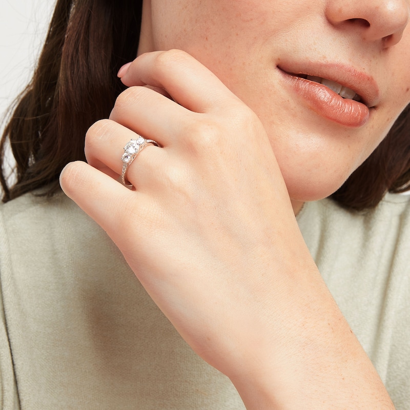 THE LEO First Light Three-Stone Diamond Engagement Ring 1-1/4 ct tw Round-cut 14K White Gold